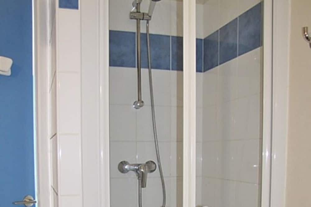 Photo of Bathroom in Tonnay-Boutonne