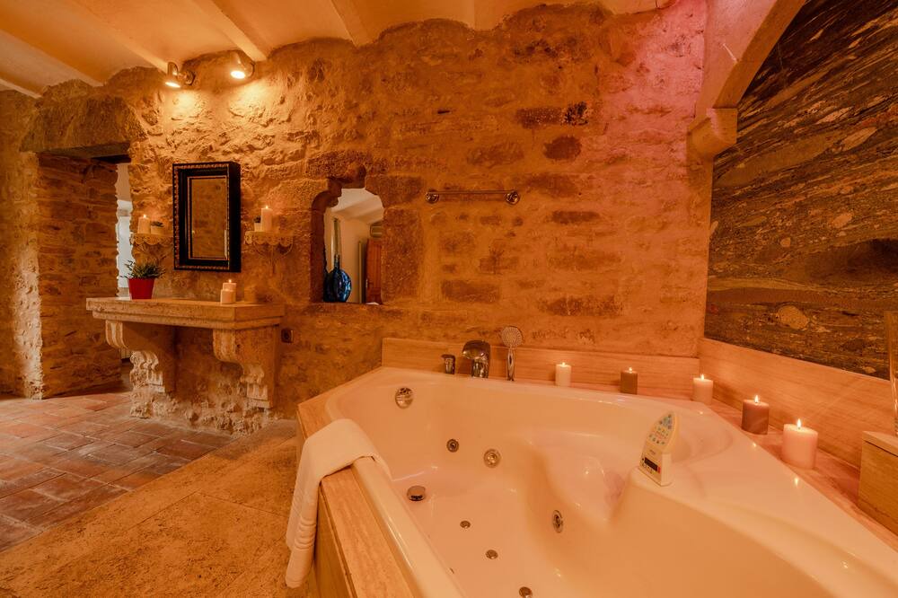 Photo of Bathroom in Galliners