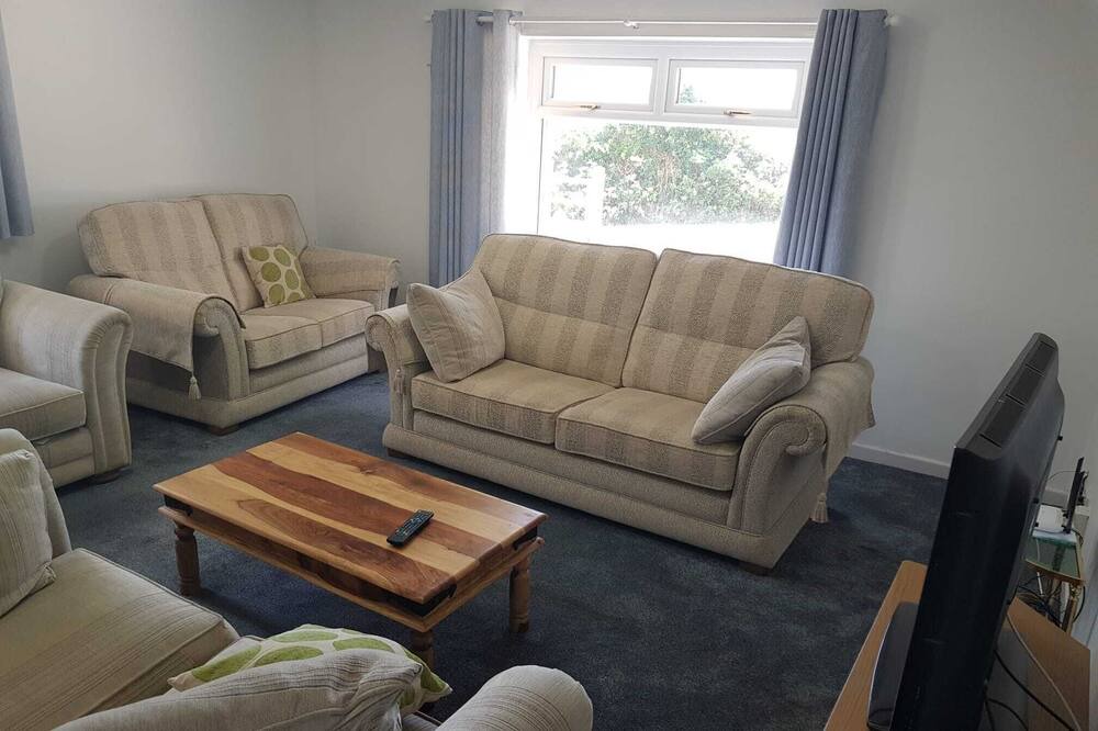 Photo of Livingroom in Cowbridge