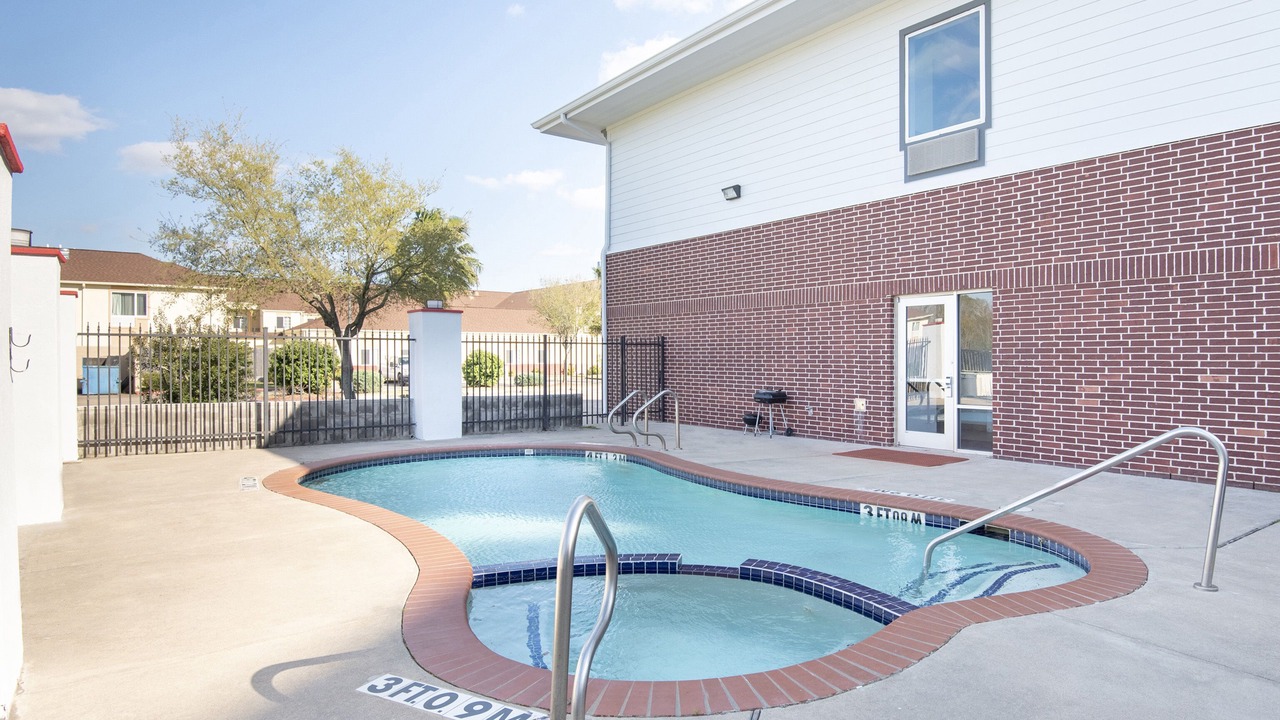Photo of Outdoor in Clute
