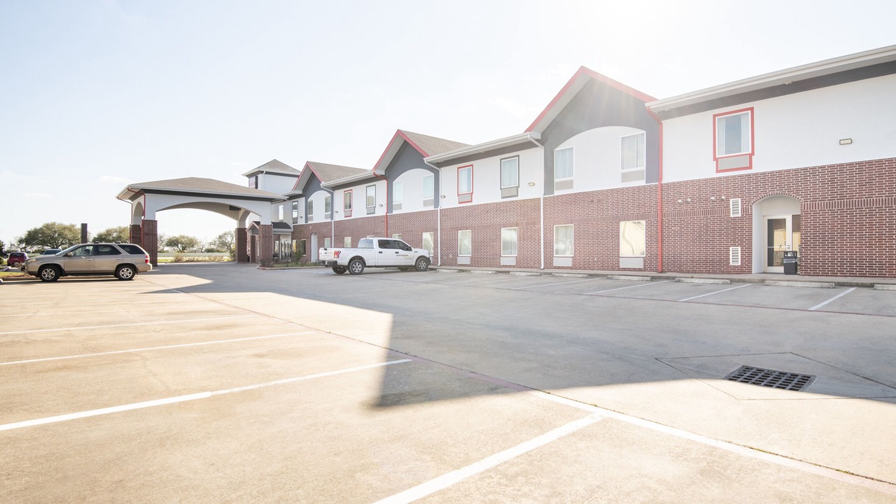 Photo of Outdoor in Clute