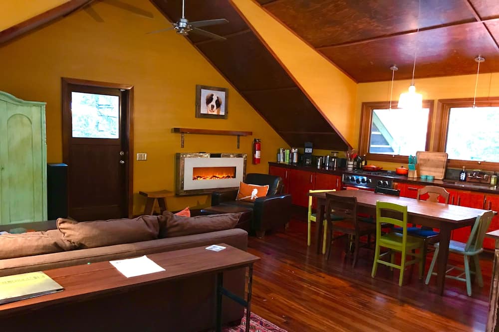 Photo of Bedroom in Hope