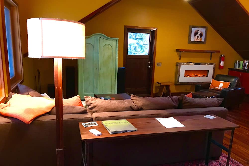 Photo of Bedroom in Hope