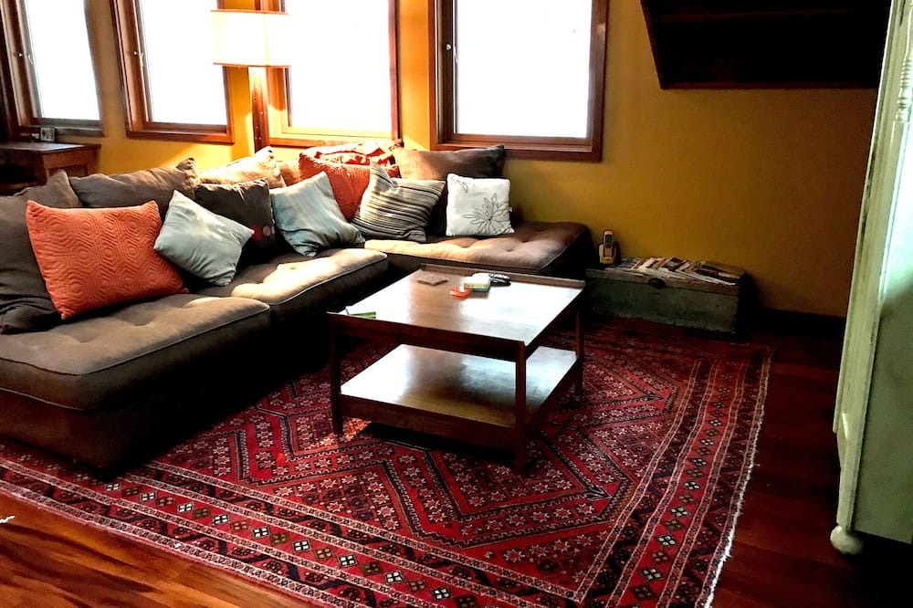 Photo of Bedroom in Hope