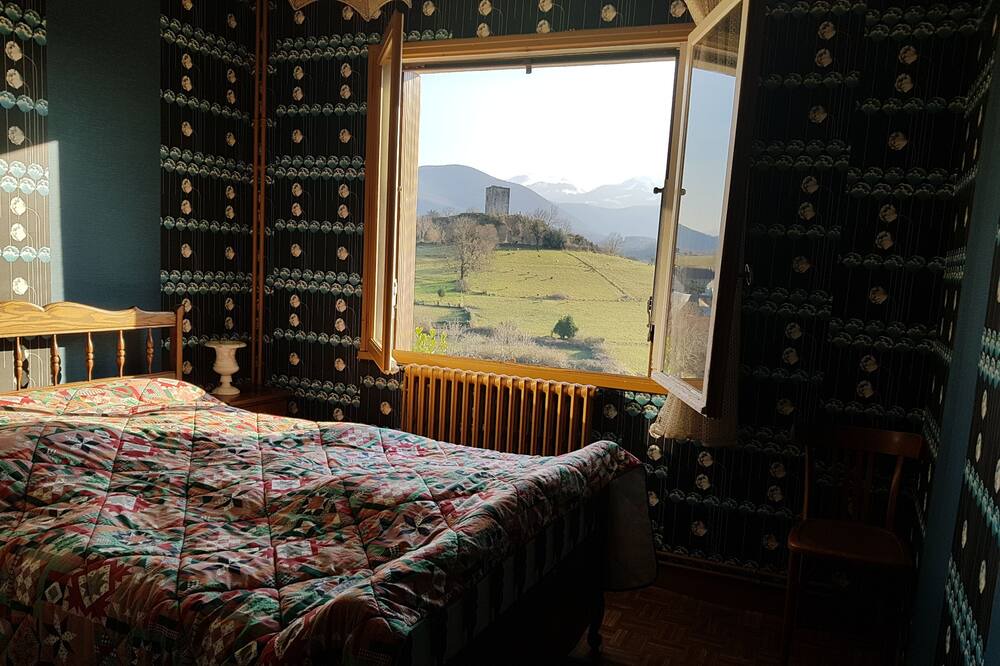 Photo of Bedroom in Avezac-prat-Lahitte