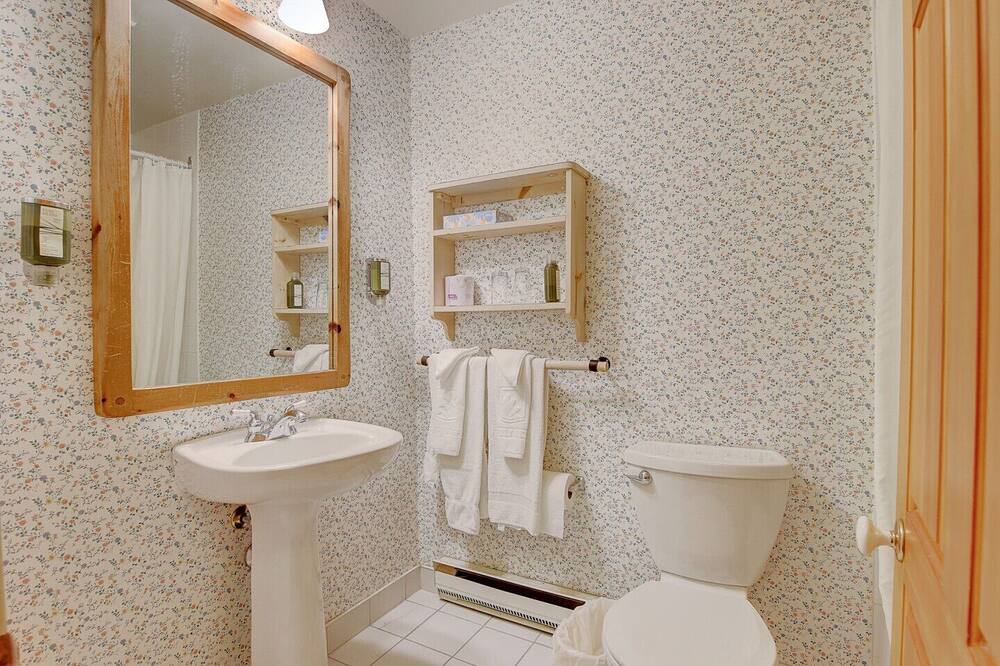 Photo of Bathroom in Sutton