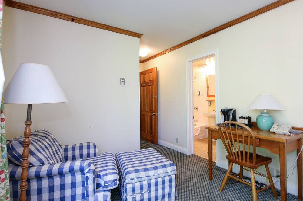 Photo of Livingroom in Sutton