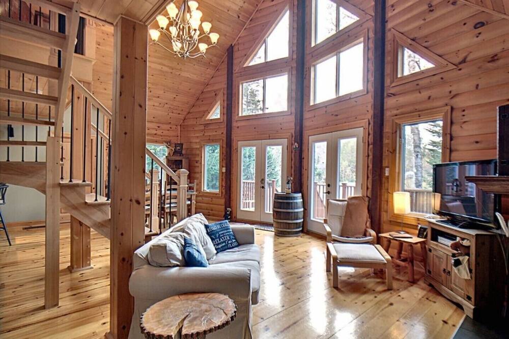 Photo of Livingroom in Morin Heights