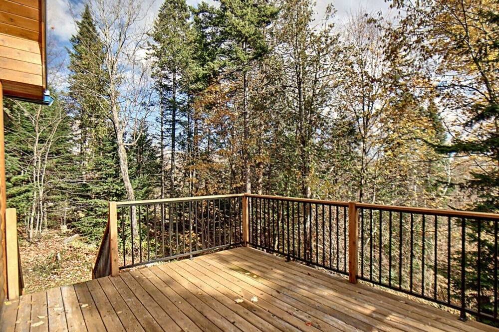 Photo of Patio Balcony in Morin Heights