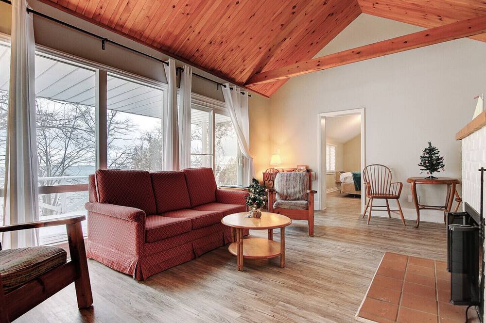 Photo of Livingroom in Sutton