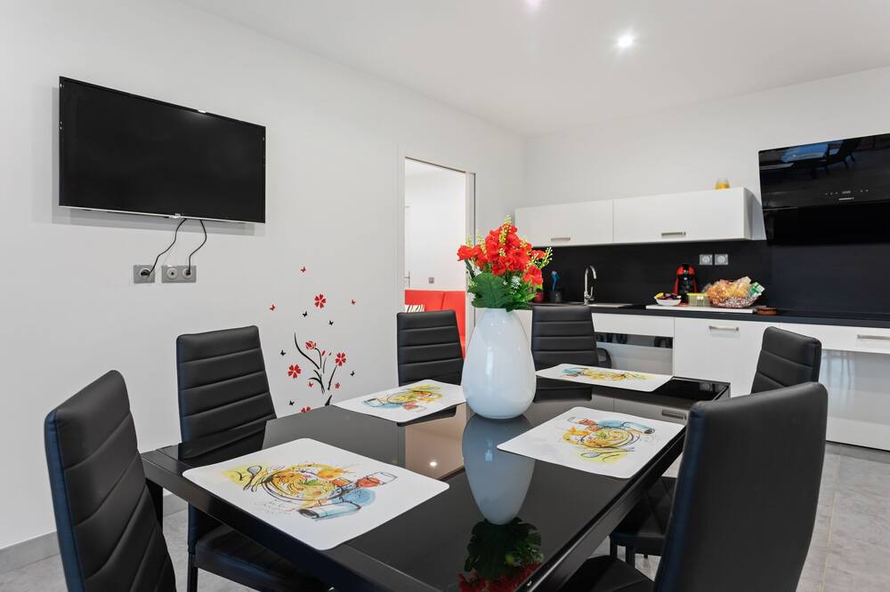 Photo of Livingroom in Drap