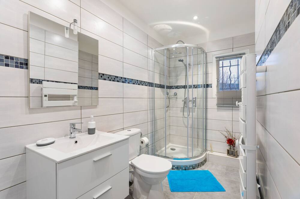 Photo of Bathroom in Drap