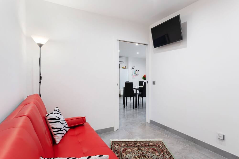 Photo of Livingroom in Drap