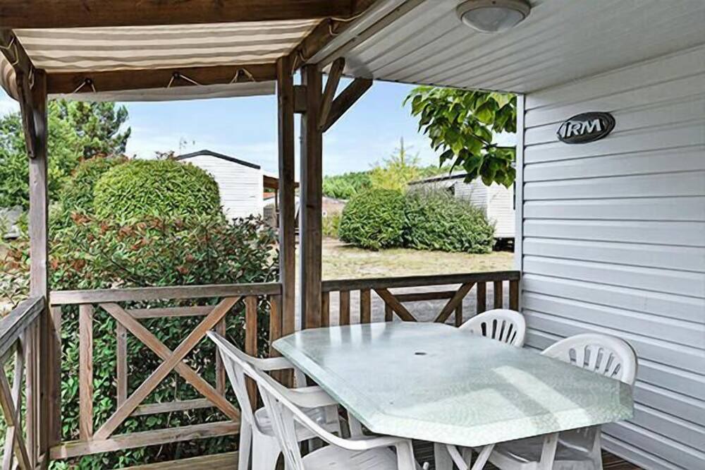 Photo of Patio Balcony in La Boissiere-de-Montaigu