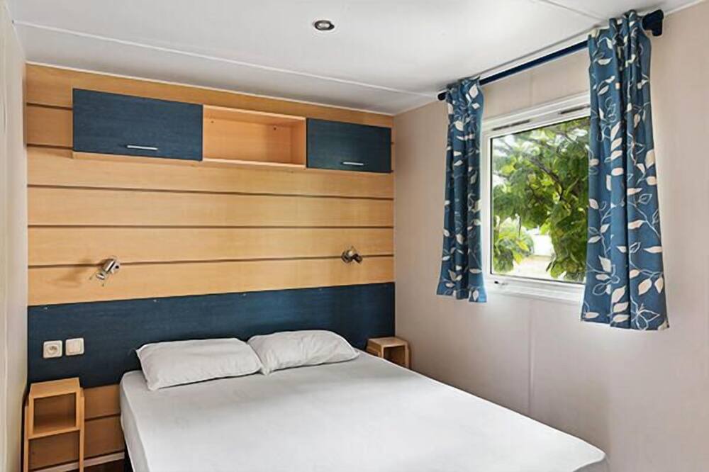 Photo of Bedroom in La Boissiere-de-Montaigu