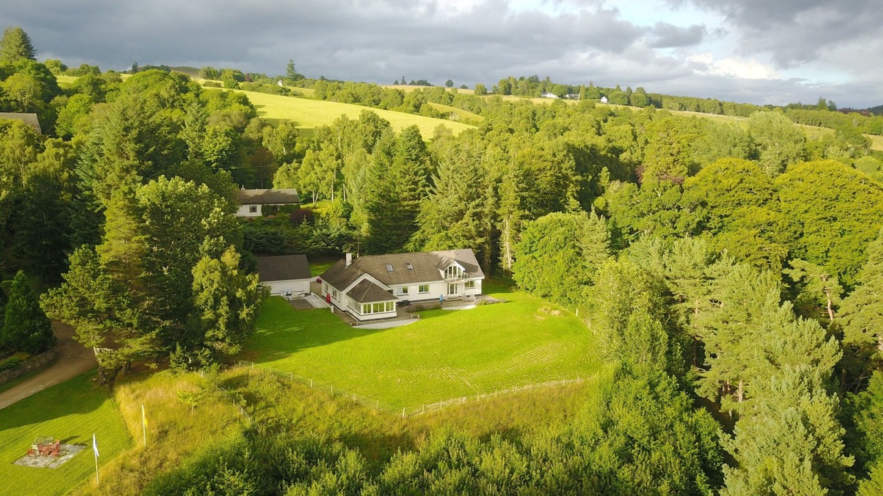 Photo of Outdoor in Balnain