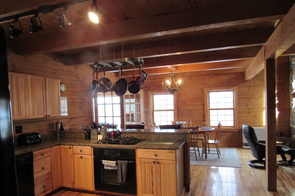 Photo of Kitchen in Laurelville