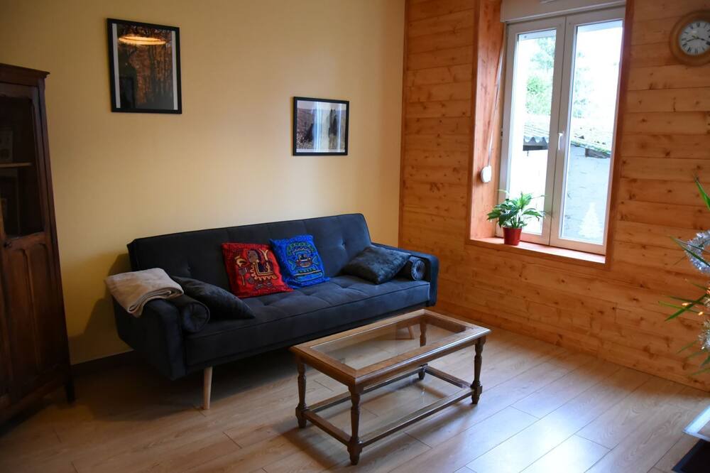 Photo of Livingroom in Charleville-Mezieres