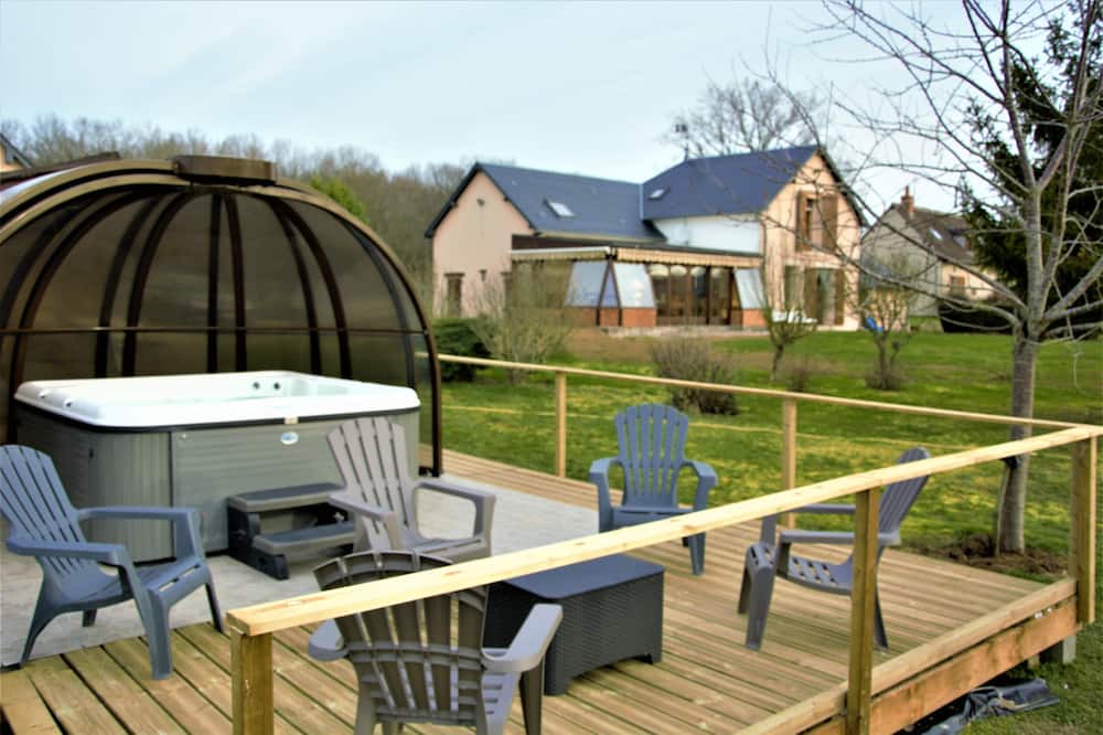 Photo of Patio Balcony in Savigny-Poil-Fol