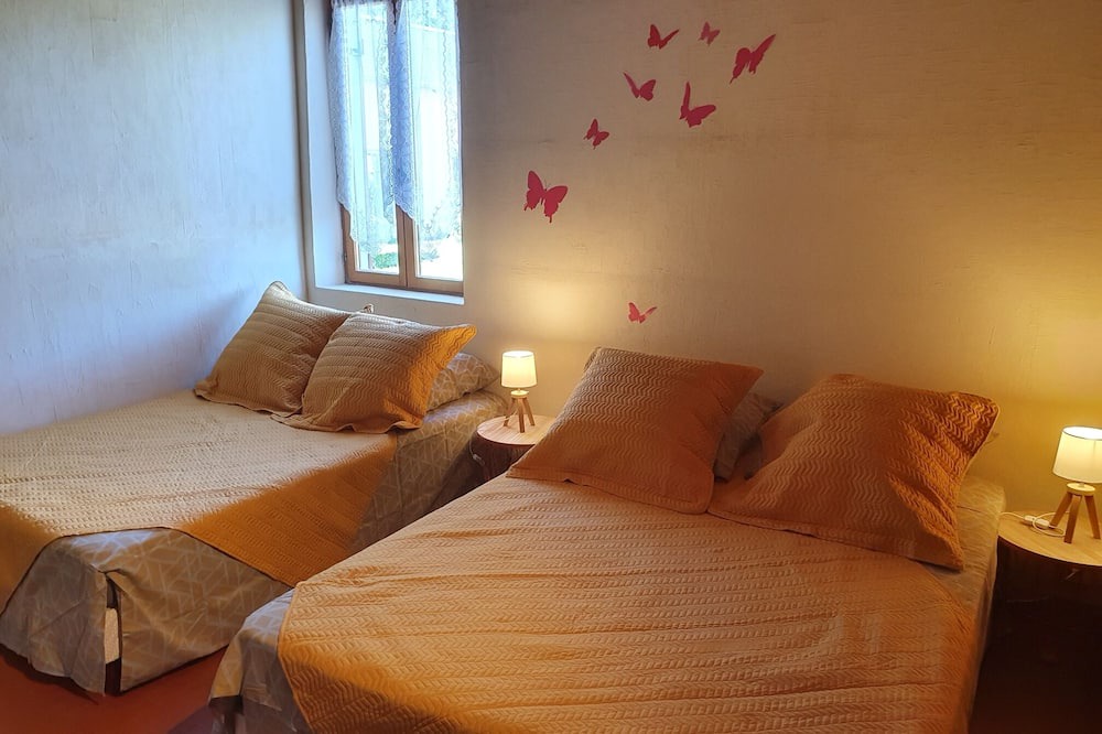 Photo of Bedroom in Savigny-Poil-Fol