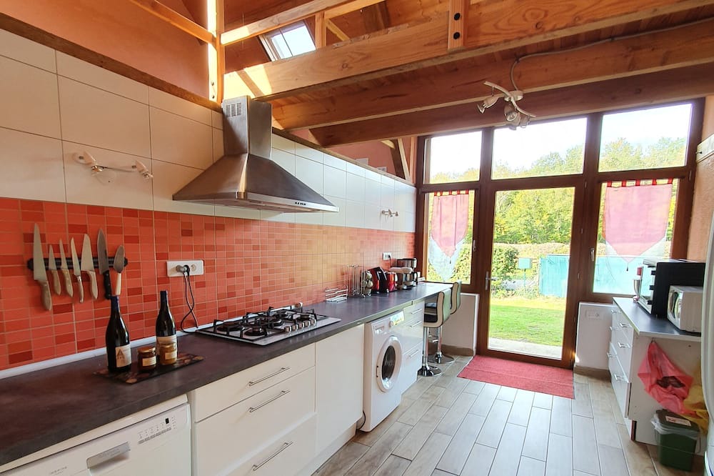 Photo of Kitchen in Savigny-Poil-Fol