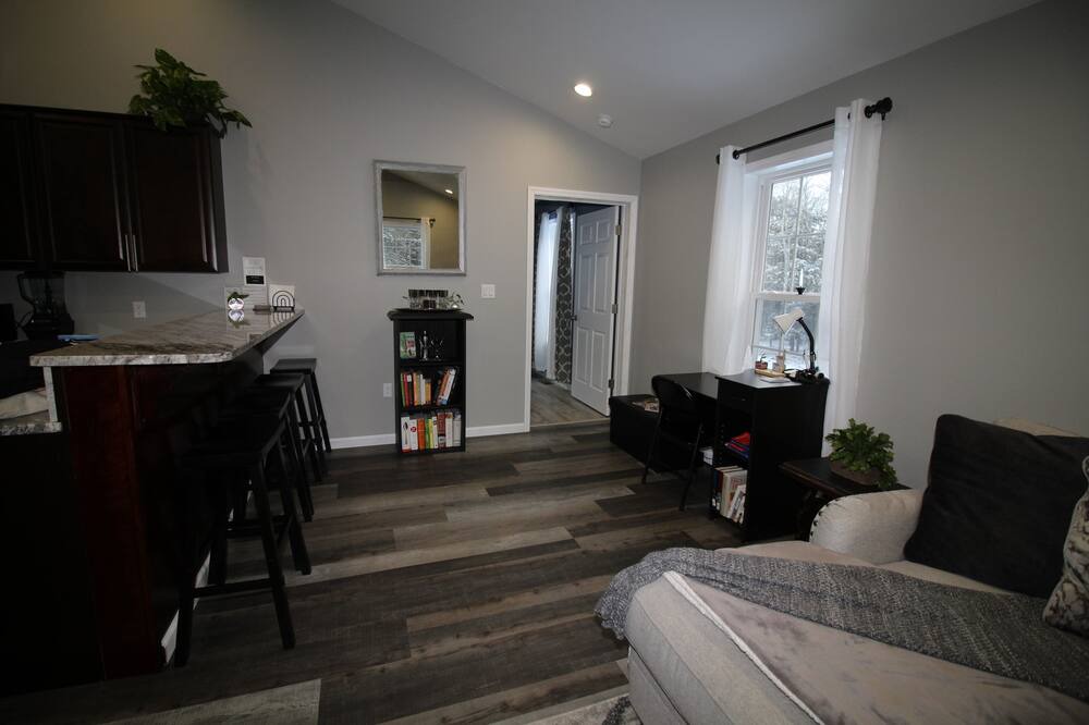 Photo of Livingroom in Monticello