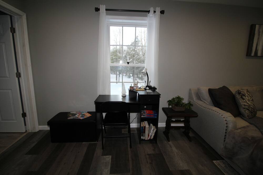 Photo of Livingroom in Monticello