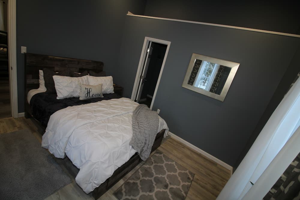 Photo of Bedroom in Monticello