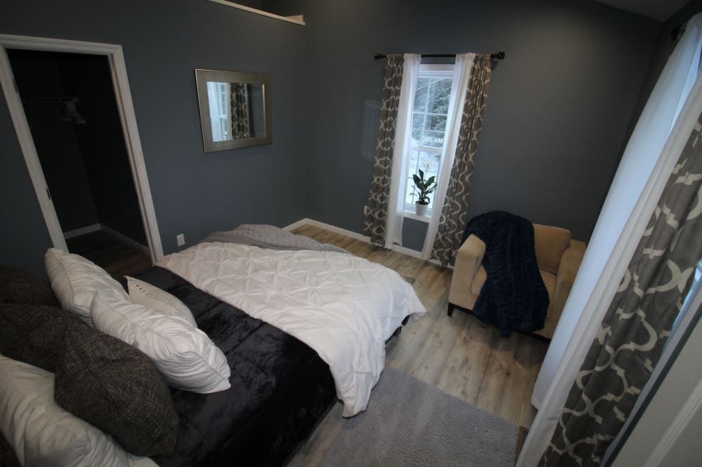 Photo of Bedroom in Monticello