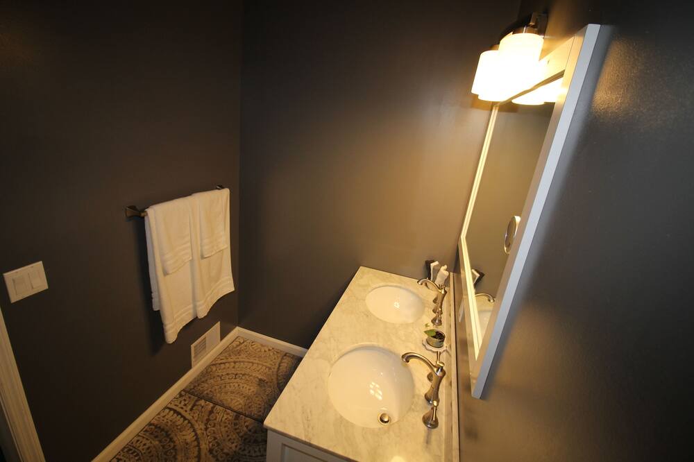 Photo of Bathroom in Monticello