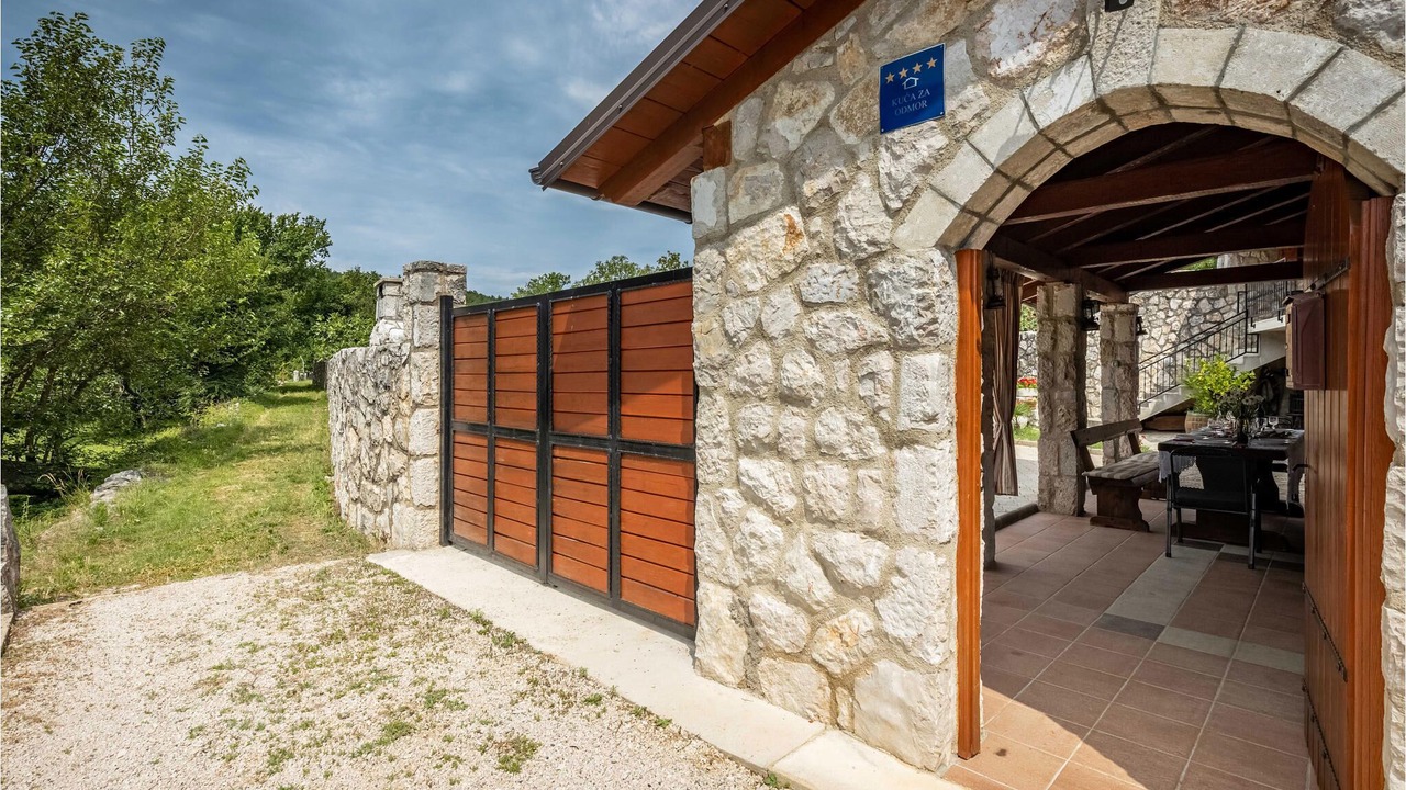 Photo of Outdoor in Drivenik
