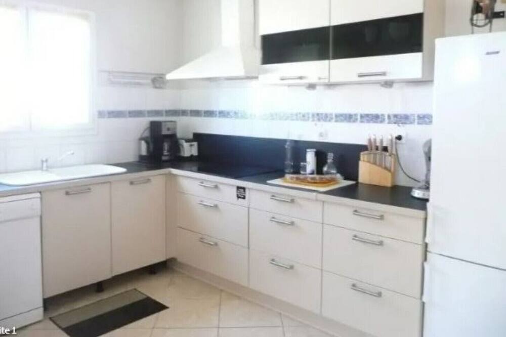 Photo of Kitchen in Saint-Laurent-de-la-Salanque