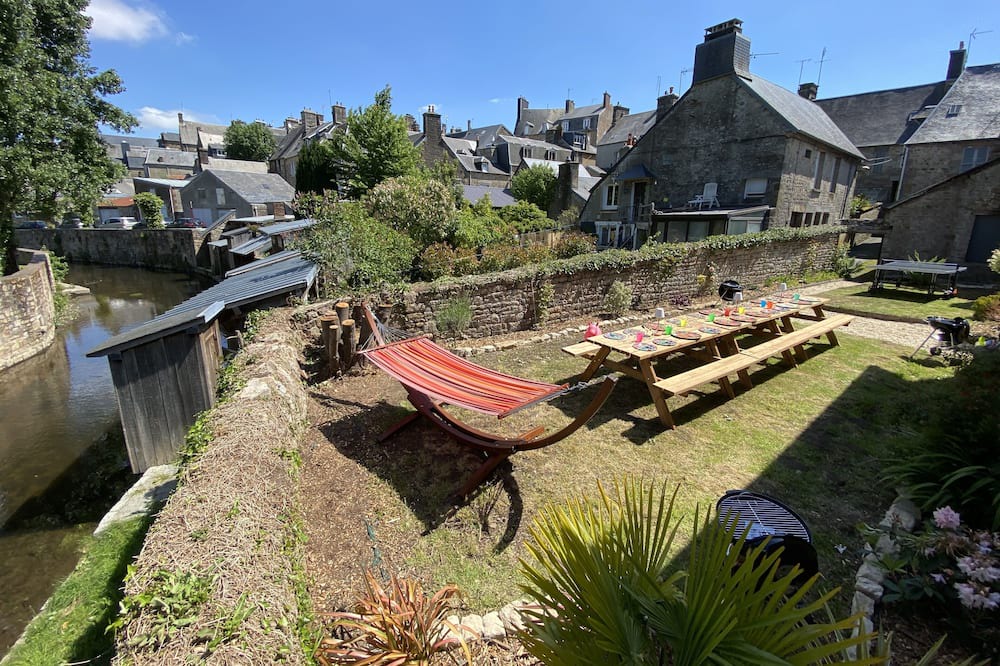 Photo of Patio Balcony in Villedieu-les-Poeles