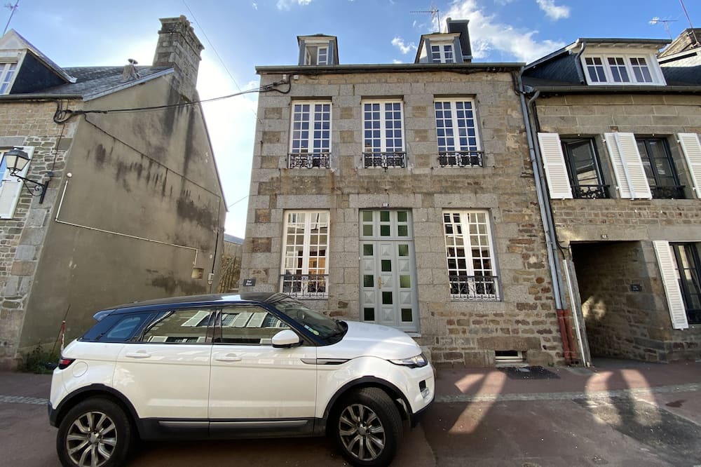 Photo of Outdoor in Villedieu-les-Poeles