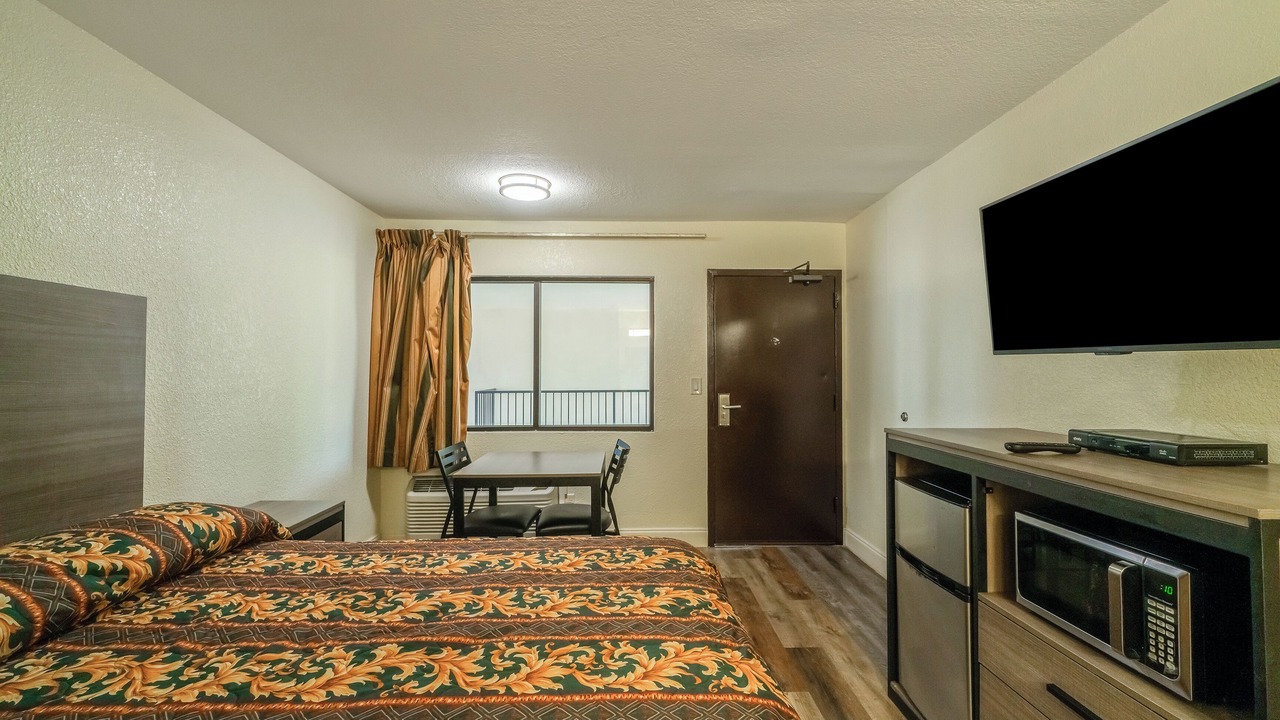 Photo of Bedroom in FM 1960