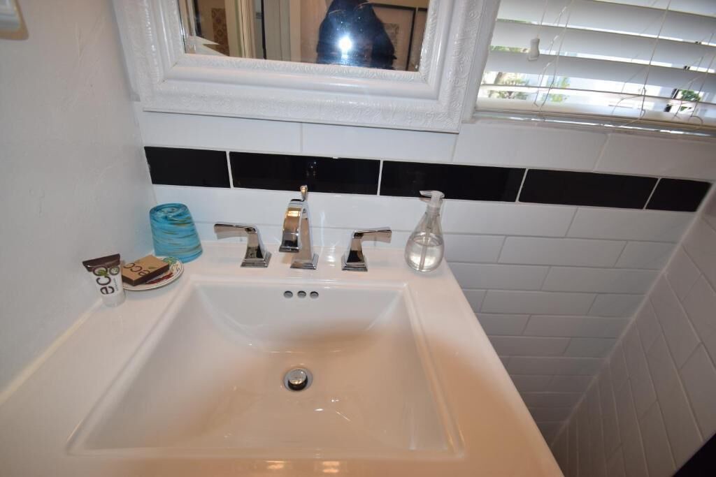 Photo of Bathroom in Pico - Robertson