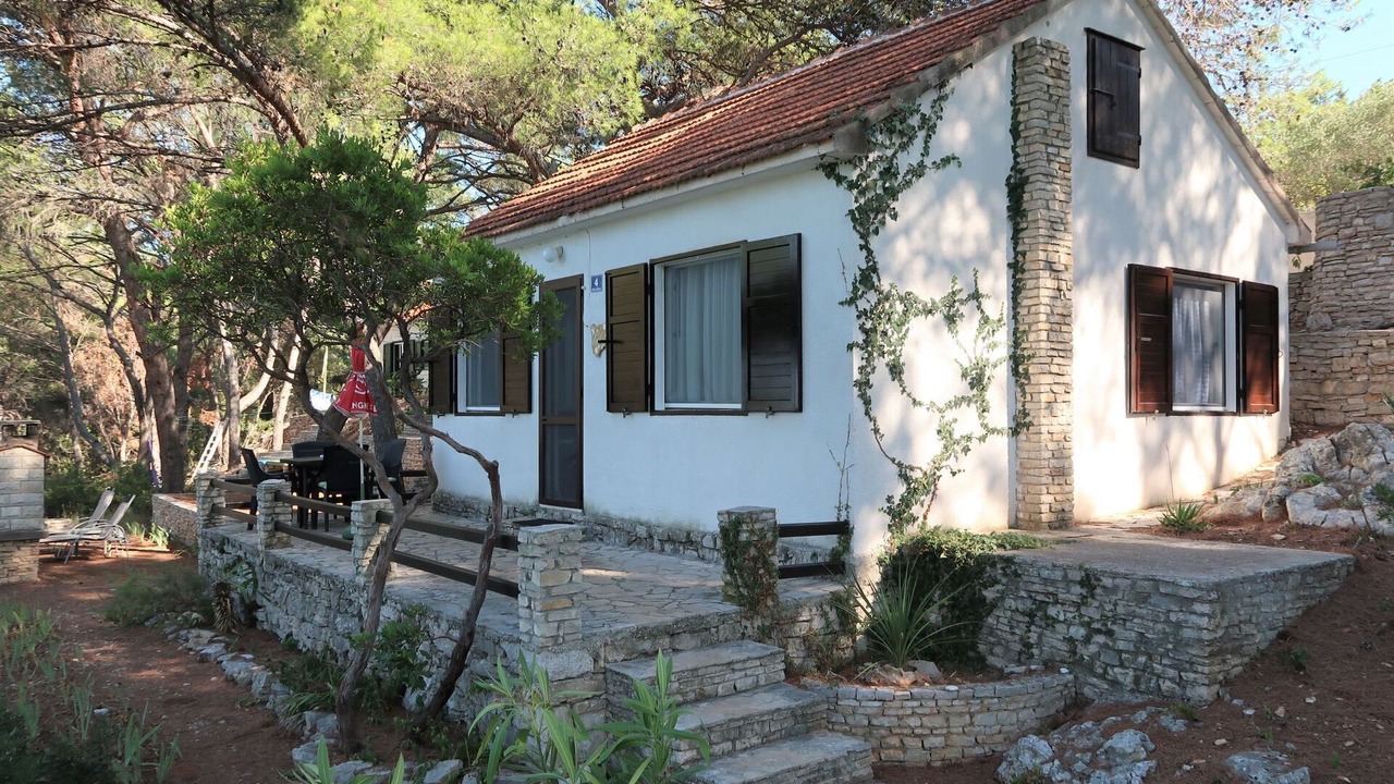 Photo of Outdoor in Grohote