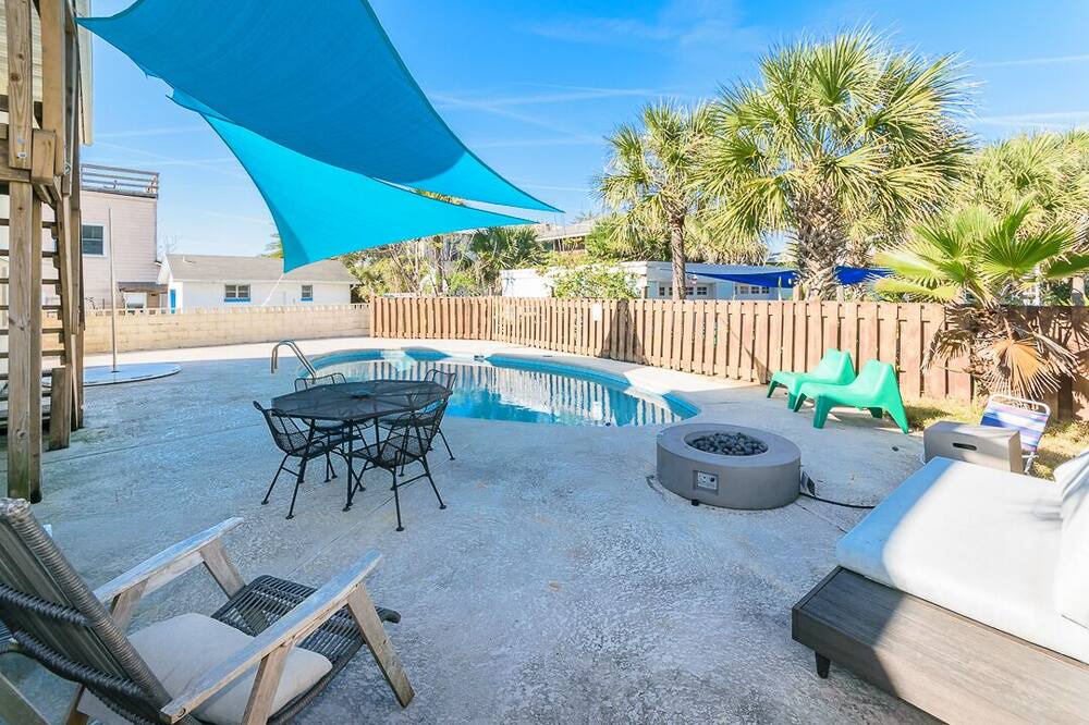 Photo of Patio Balcony in Neptune Beach