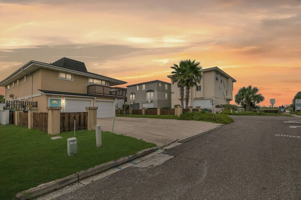 Photo of Outdoor in Neptune Beach