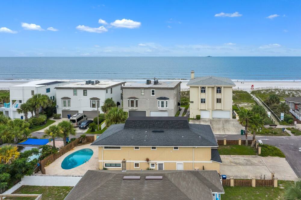 Photo of Others in Neptune Beach