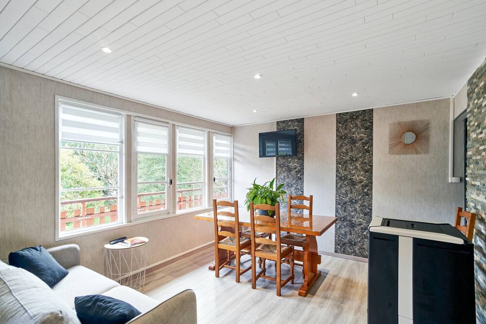 Photo of Livingroom in Pierre-Percee