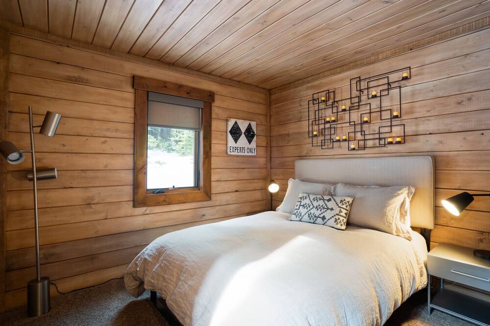 Photo of Bedroom in Ridgewood