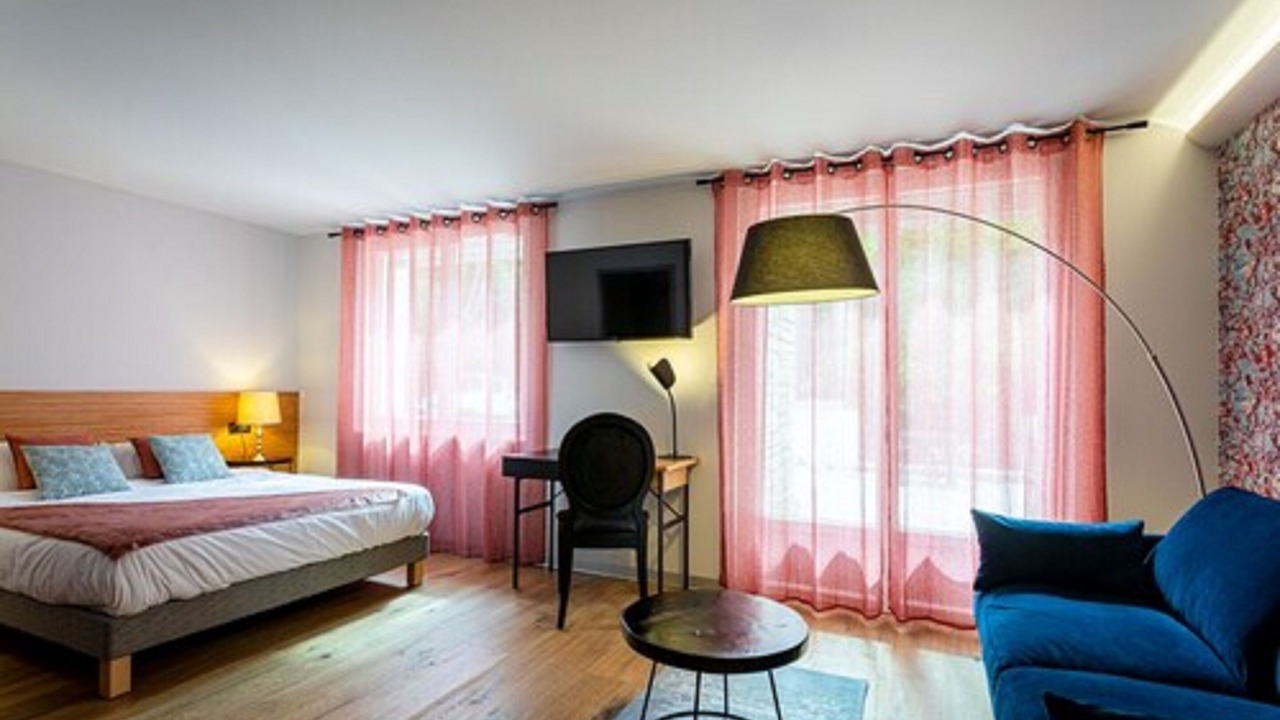 Photo of Bedroom in Savigny-les-Beaune