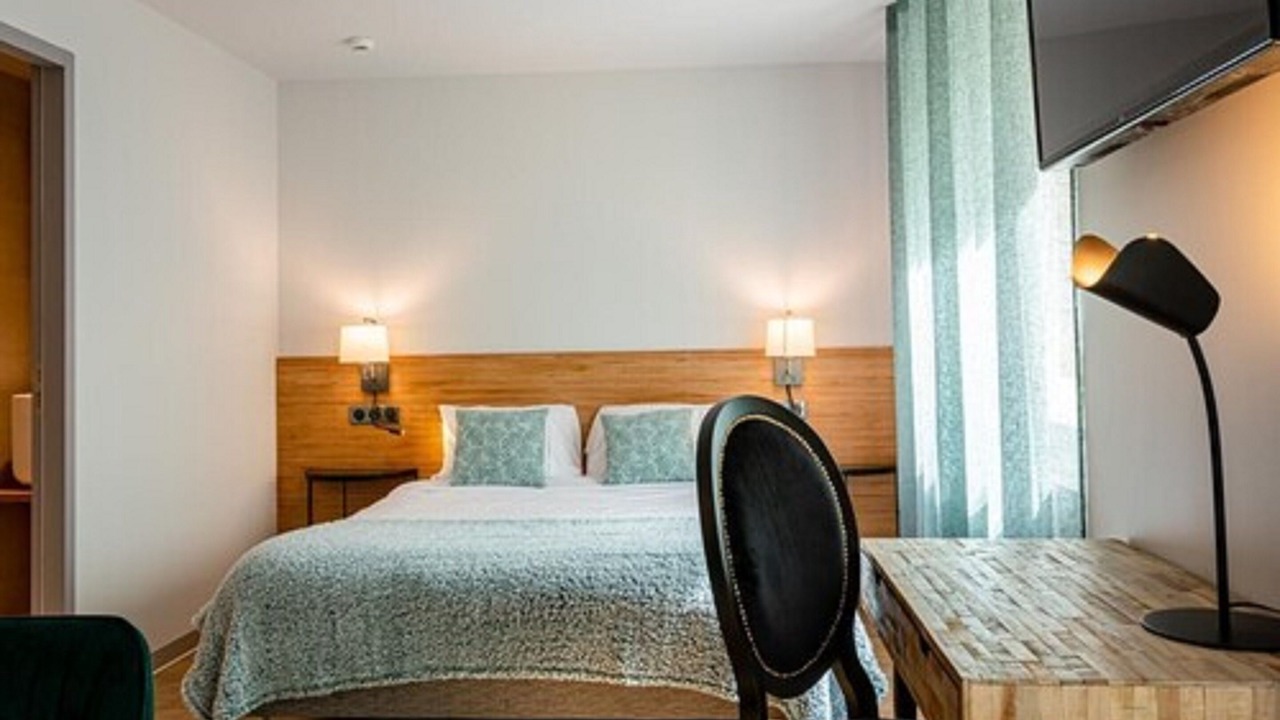 Photo of Bedroom in Savigny-les-Beaune