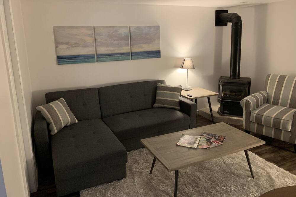 Photo of Livingroom in Cannifton