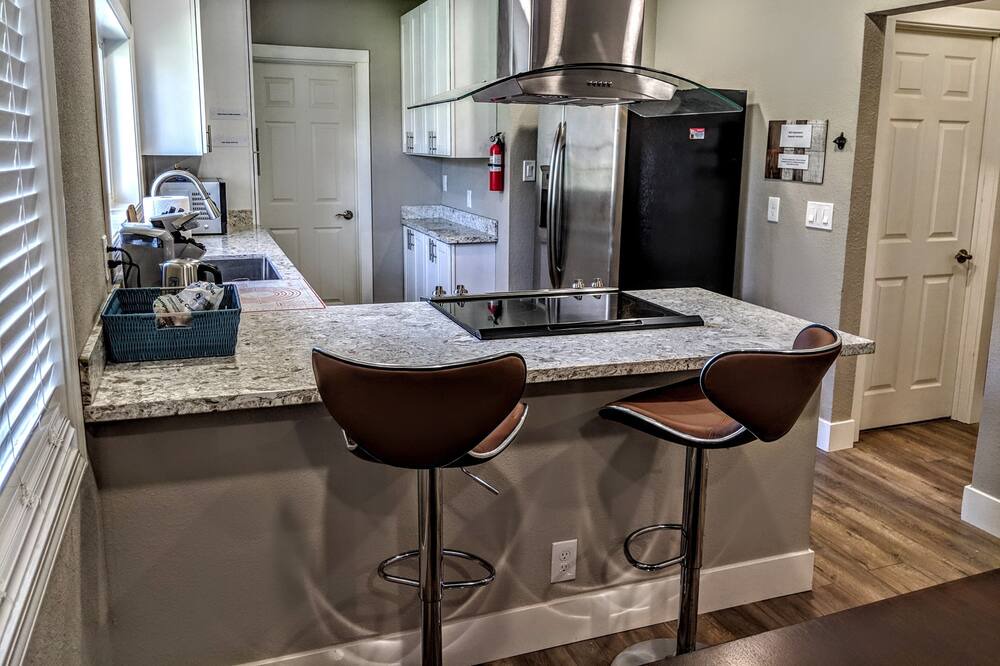Photo of Kitchen in North Oak Park