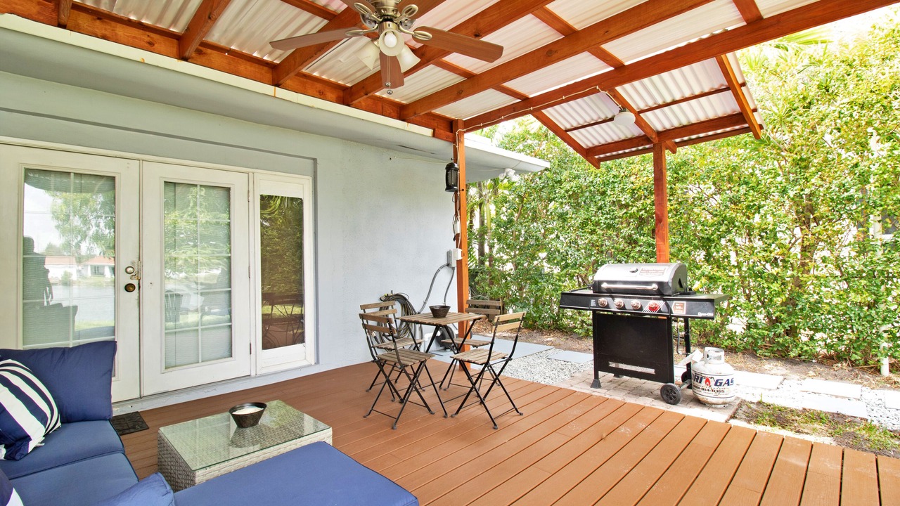 Photo of Outdoor in Hallandale Beach