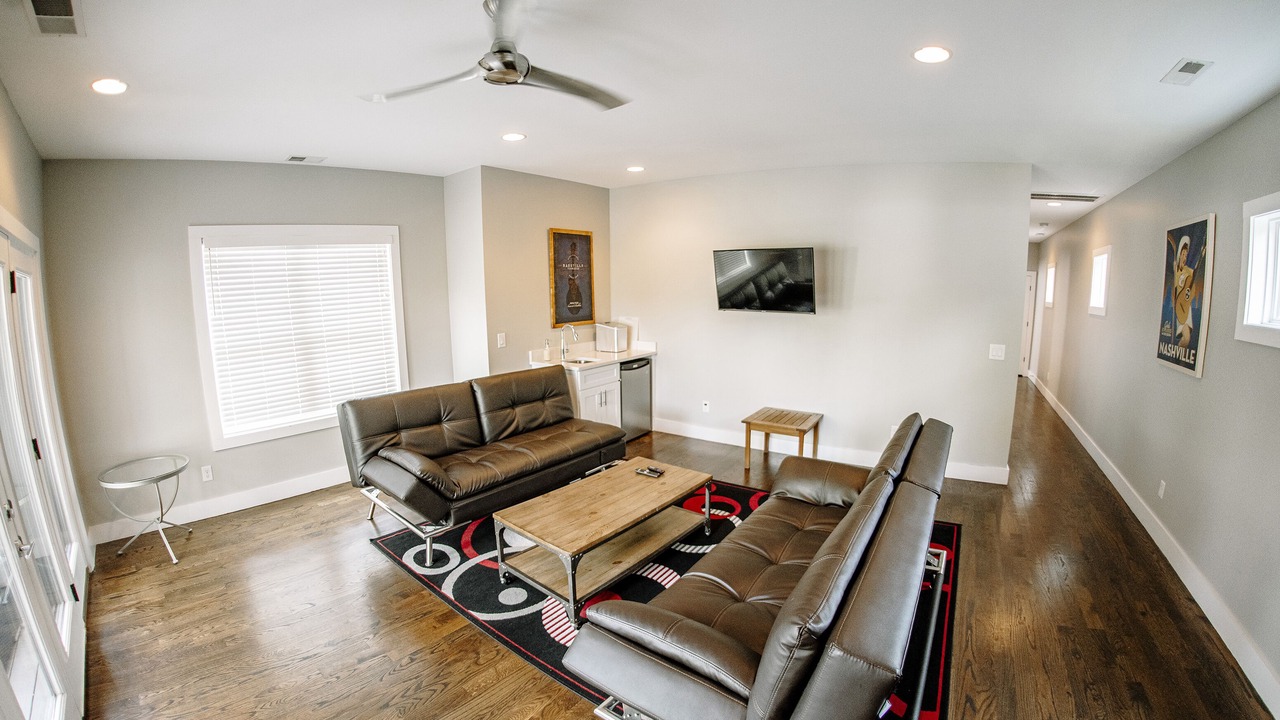 Photo of Livingroom in Berry Hill