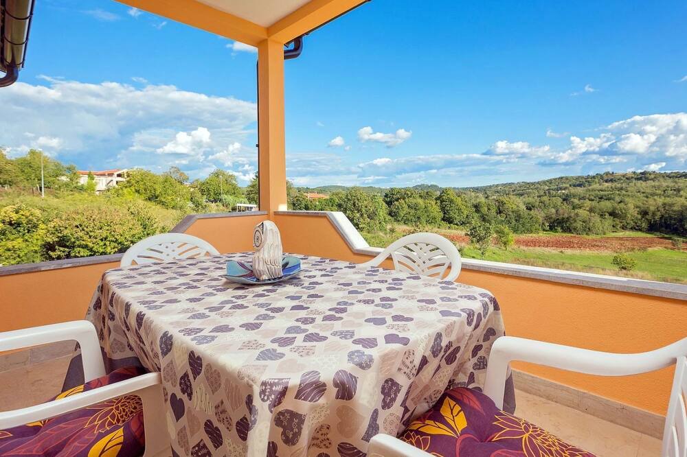 Photo of Bedroom in Skropeti