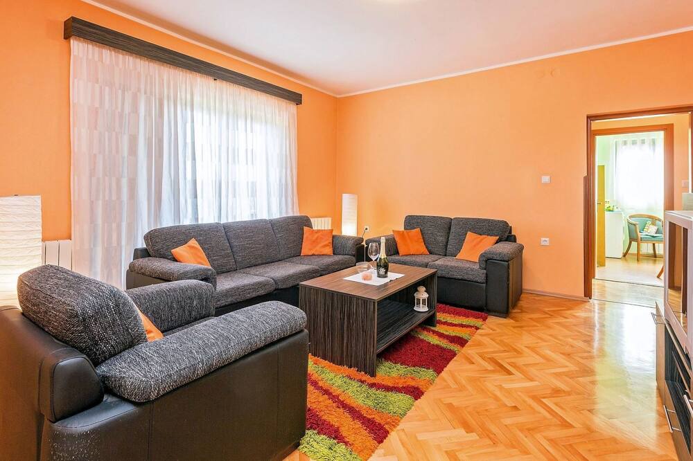 Photo of Bedroom in Skropeti